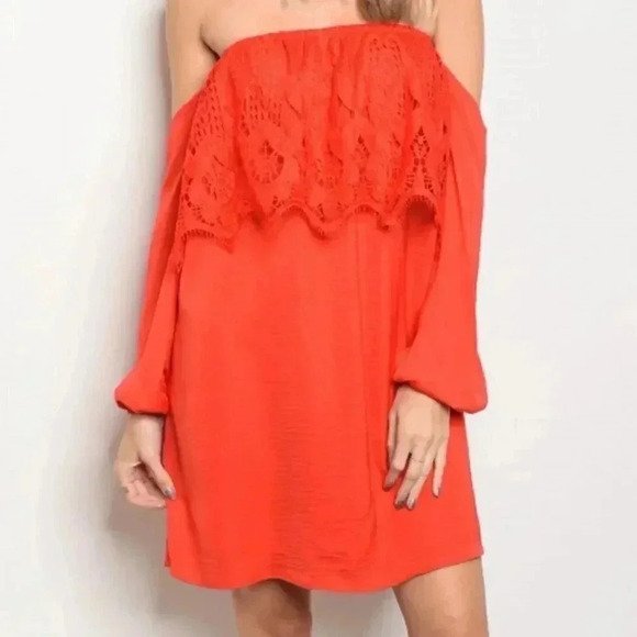 RED DRESS - Picture 1 of 2
